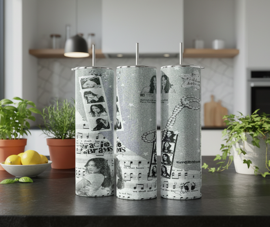 Vaso delgado de 20 oz con collage de imágenes de Gracie Abrams